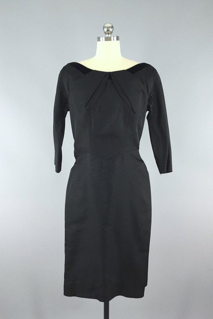 Vintage 1950s Black Taffeta New Look Dress  ThisBlueBird