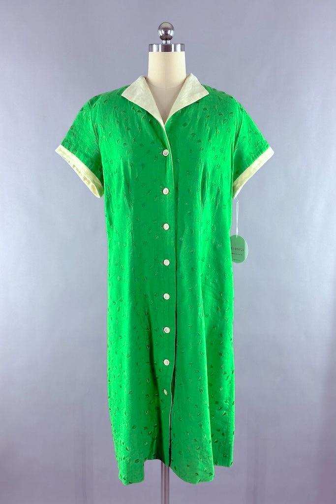 Vintage 1960s Green Embroidered Linen Dress