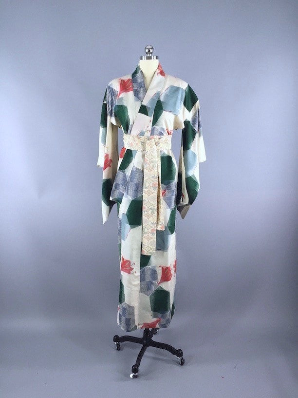 1920s Vintage Silk Kimono Robe / Tiger Lilly Floral Ikat - ThisBlueBird