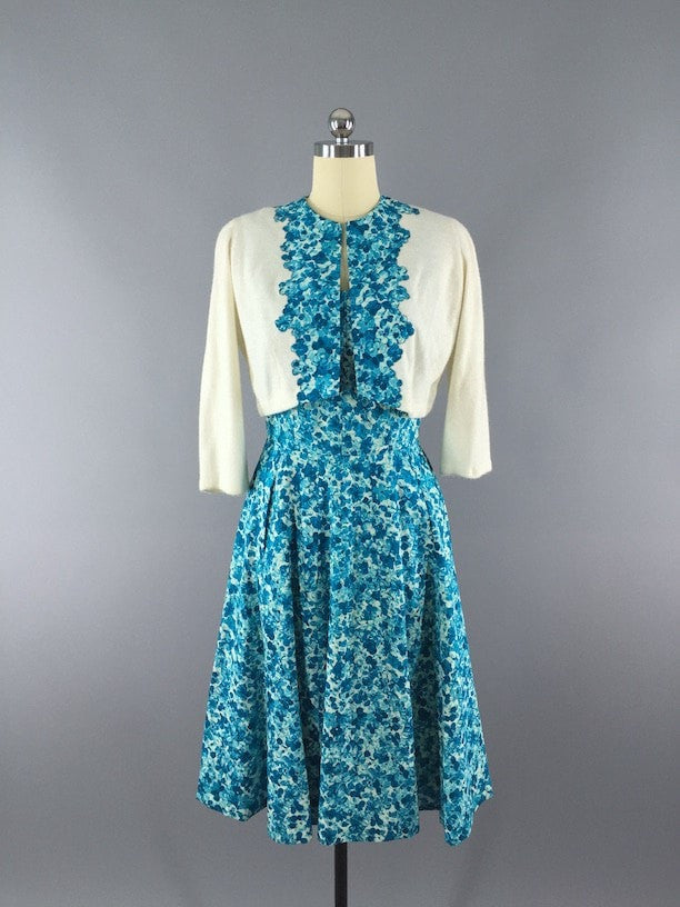 1950s Vintage Blue Floral Print Day Dress and Sweater Set – ThisBlueBird