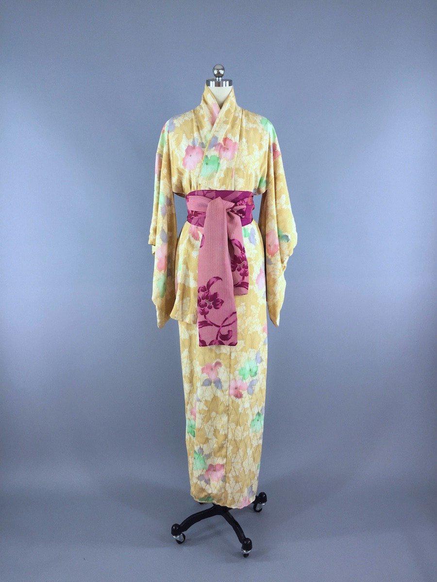 1950s Vintage Silk Kimono Robe with Yellow and Pink Watercolor Print - ThisBlueBird