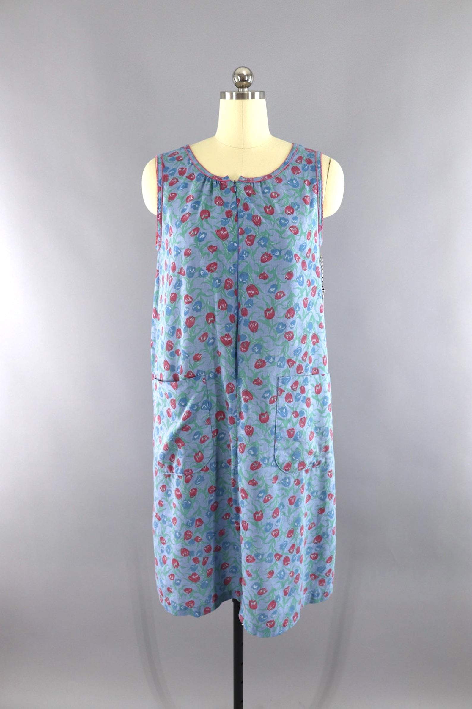 green emerald velvet dress Vintage Chambray Floral Print House Dress See full description / Blue