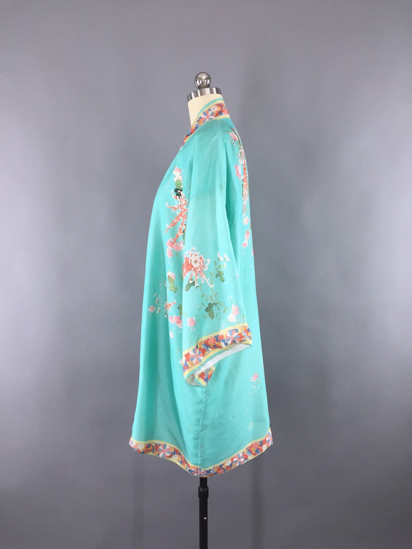 Vintage 1930s Silk Kimono Robe with Aqua Blue Floral Print - ThisBlueBird
