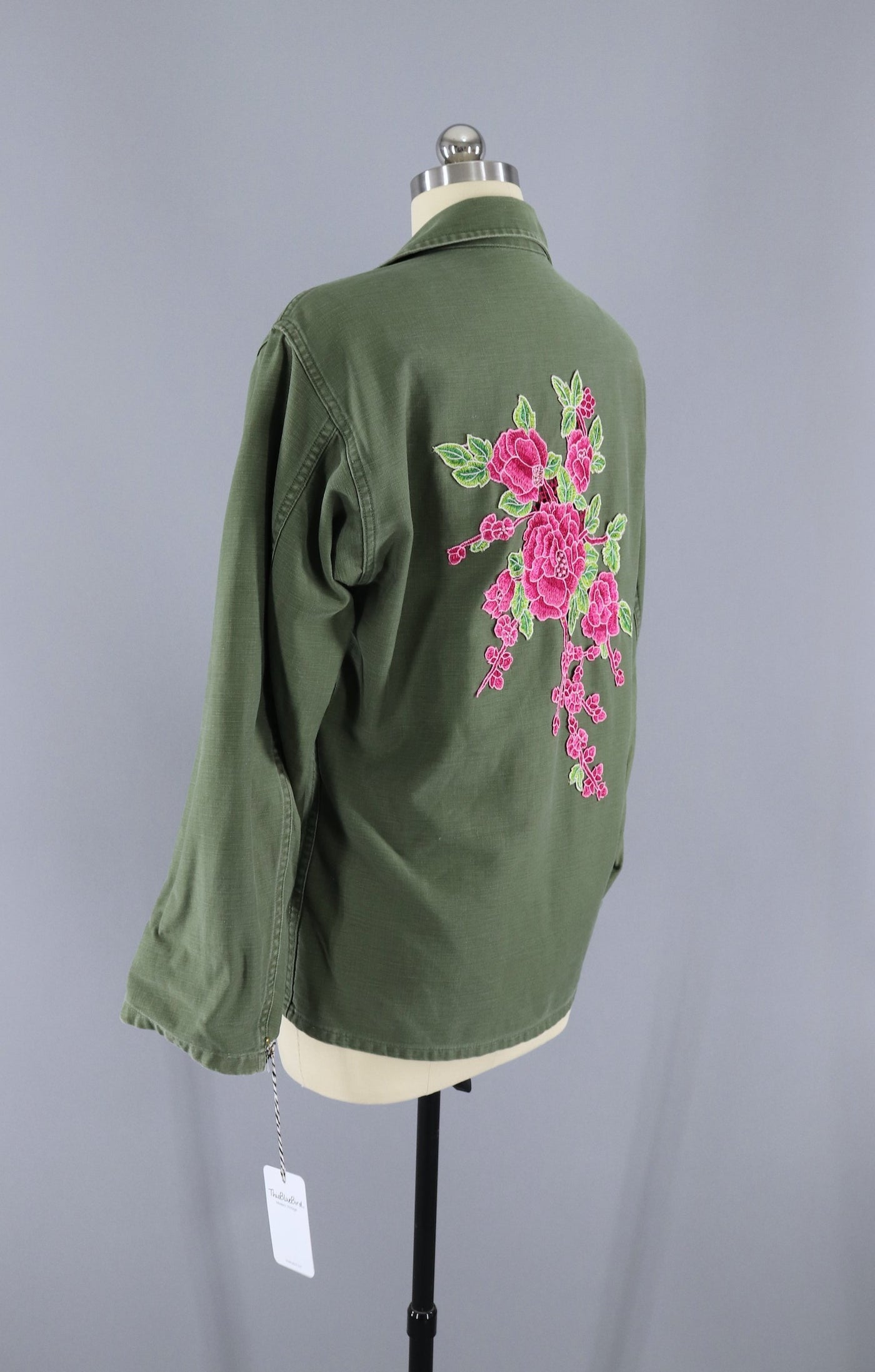 Vintage 1960s - 1970s Embroidered US Army Shirt Jacket / Olive Army Green & Pink Floral Embroidery - ThisBlueBird