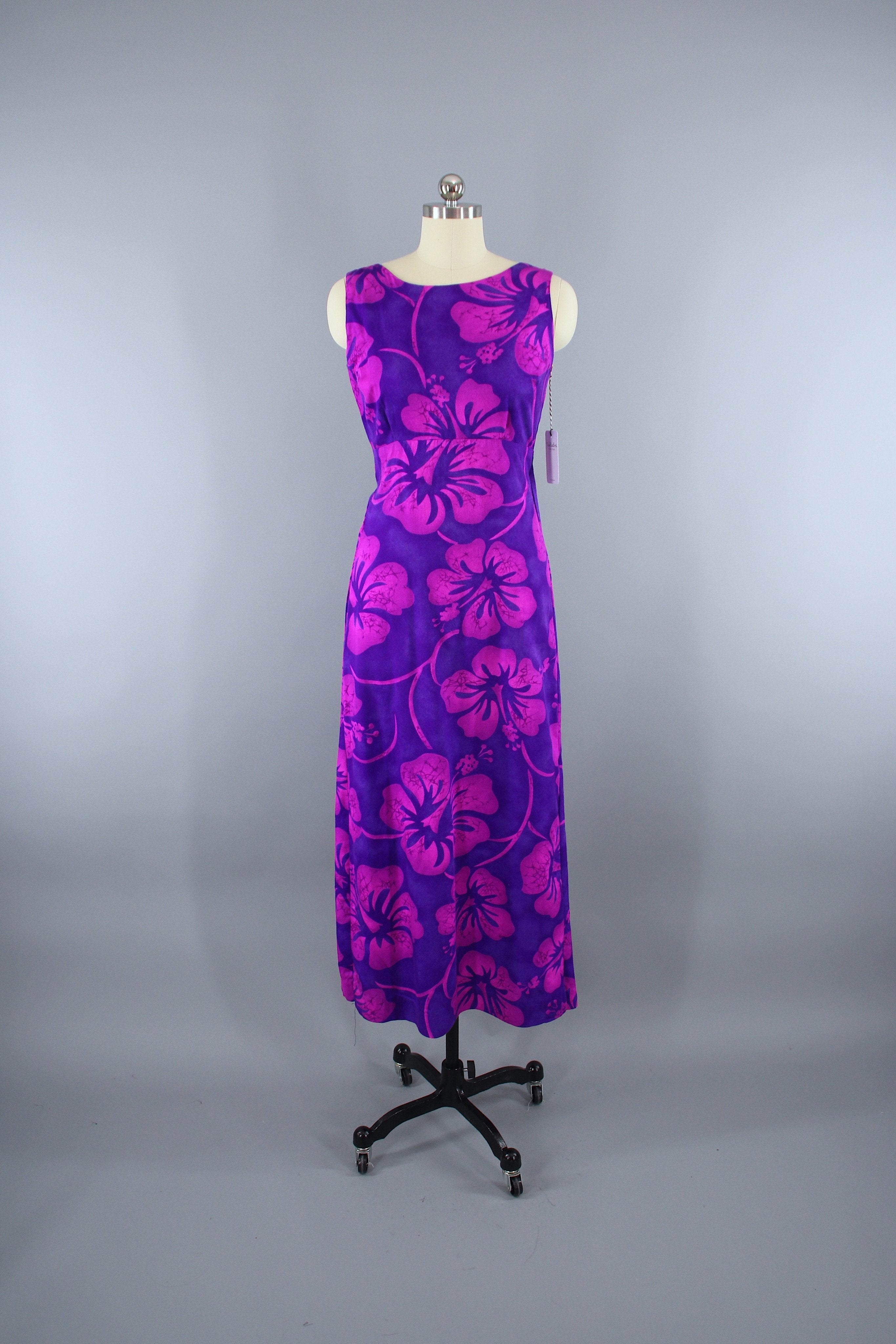 fitted lace wedding dress vintage 1960s 70s Alvin Duskin purple mini dress {xs} – Trunk of Dresses
