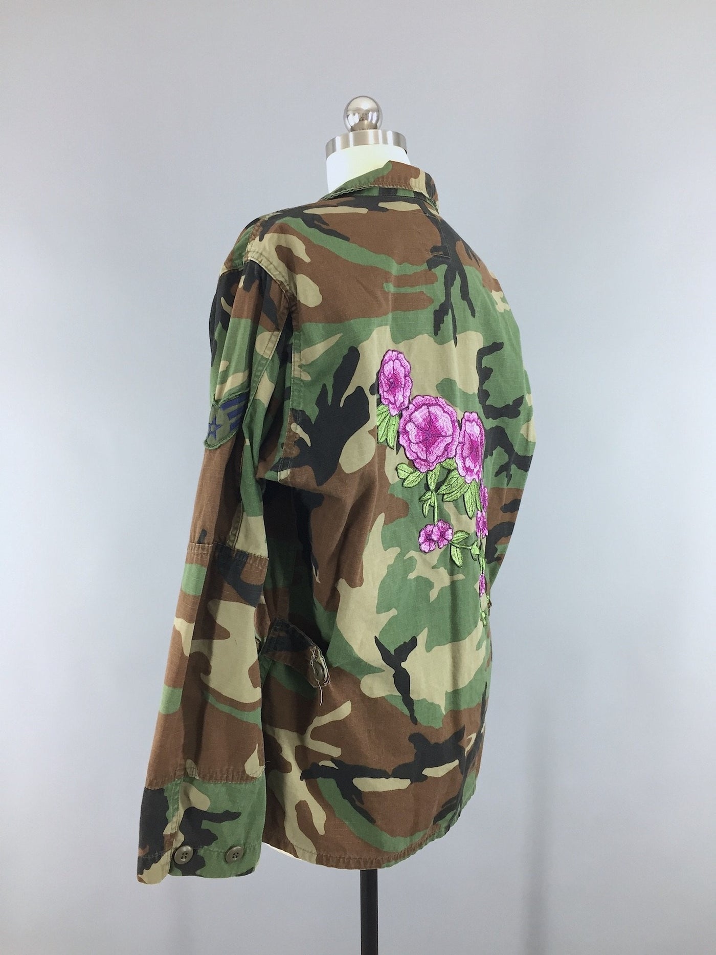 Vintage Air Force Embroidered Camouflage Jacket / Magenta Pink Floral Embroidery Camo - ThisBlueBird