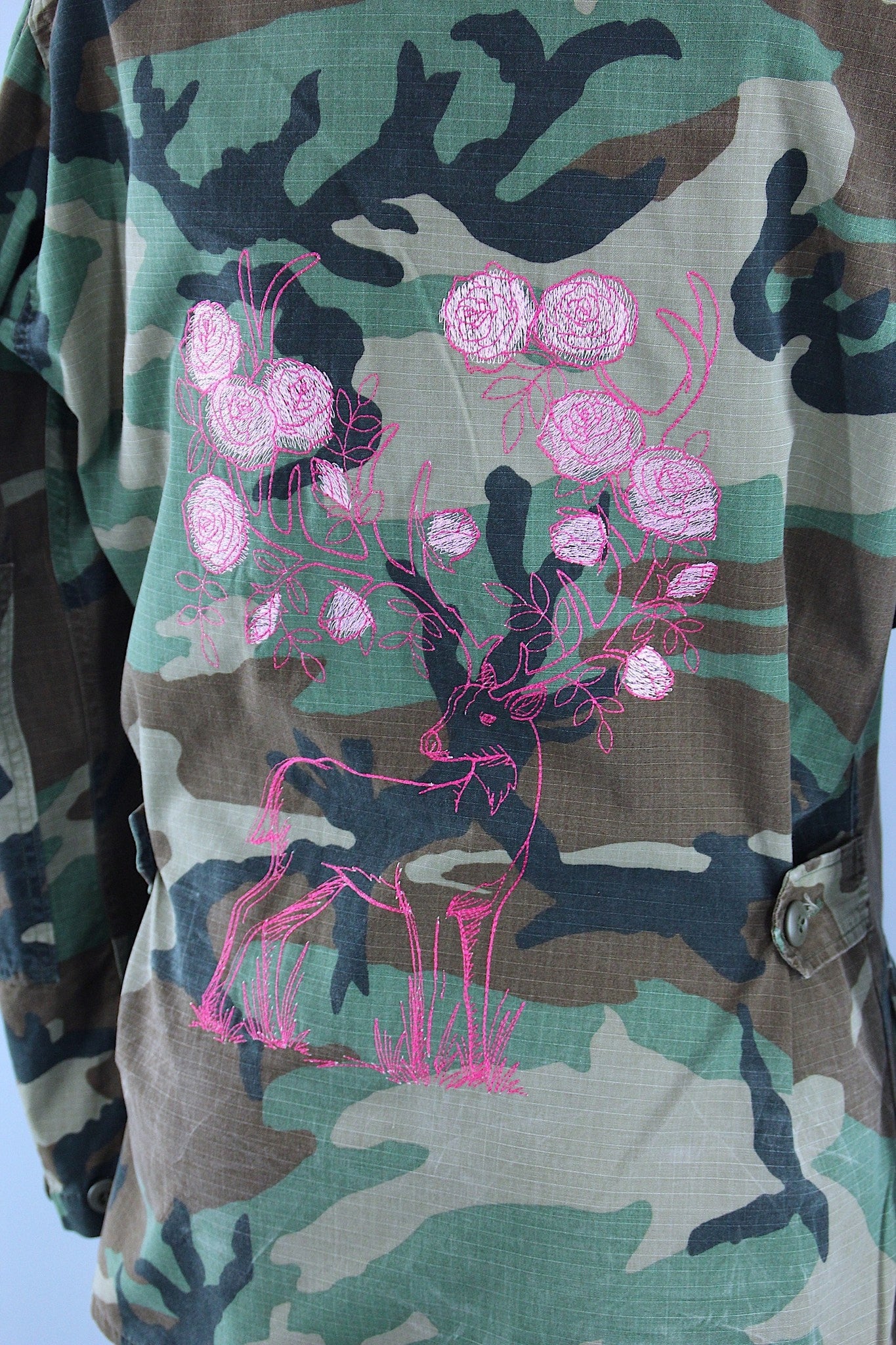 Vintage US Army Embroidered Camo Jacket / Pink Stag Deer Rose Floral Flower Crown Embroidery - ThisBlueBird