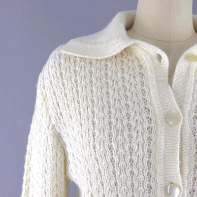 How to Style Vintage Knitwear for a Cozy Yet Chic Look