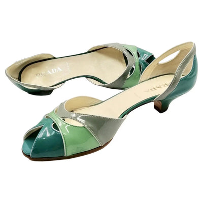 Vintage Shoes: A Guide to the Best Styles of the Past Century