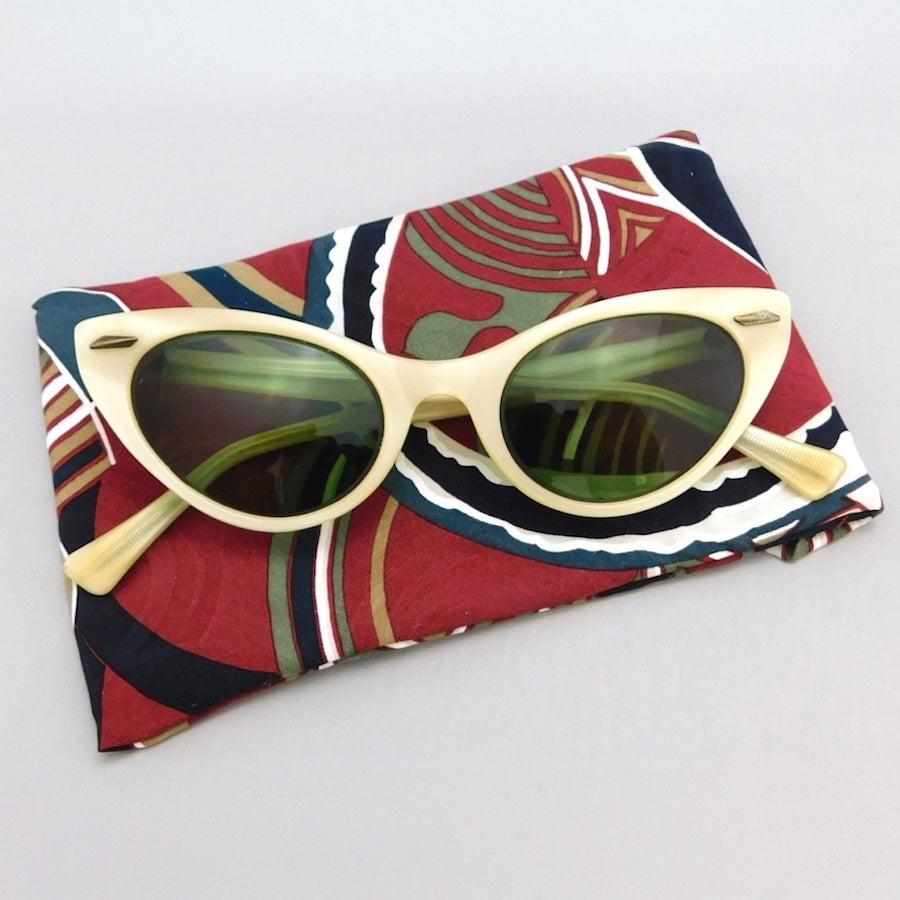 The History and Evolution of Vintage Sunglasses-ThisBlueBird