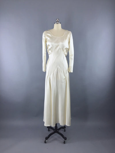 Vintage Wedding Dresses & Clothing