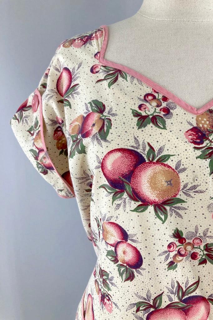 Vintage 1950s Summer Peaches Smock Apron-ThisBlueBird