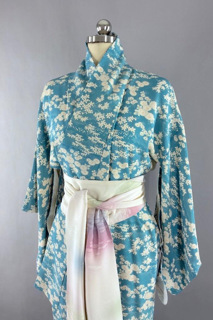 Vintage Blue & White Daisy Silk Kimono-ThisBlueBird