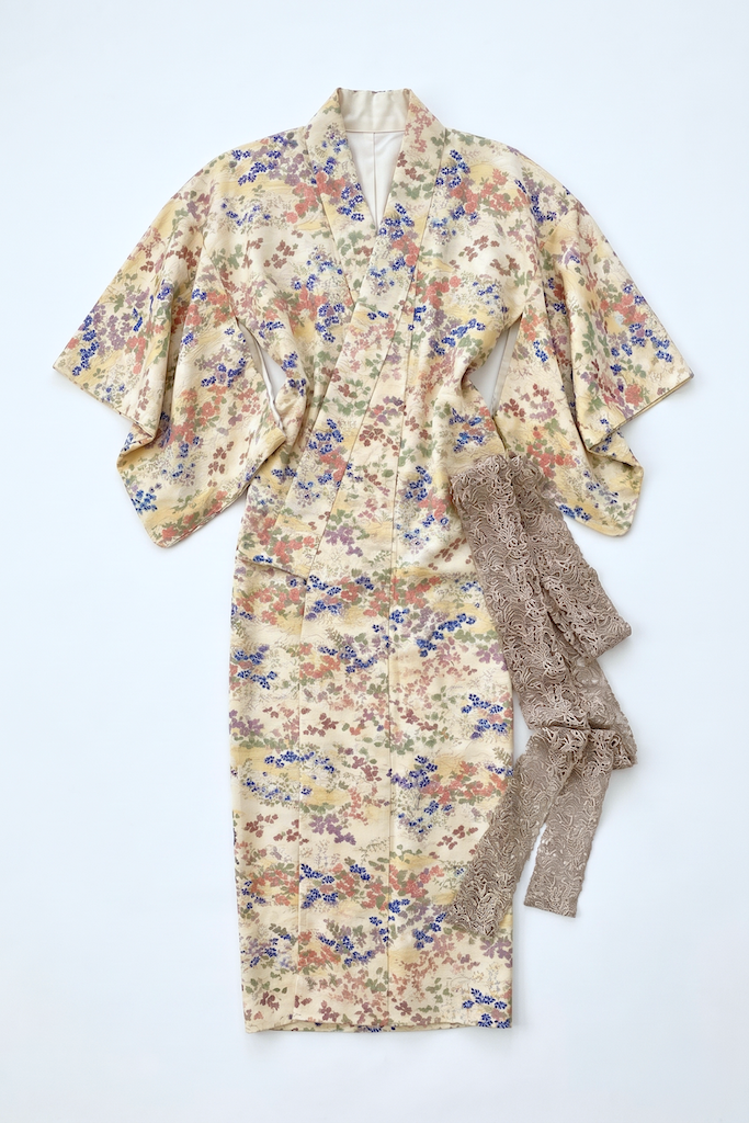 Vintage Ivory Floral Silk Kimono Robe-ThisBlueBird