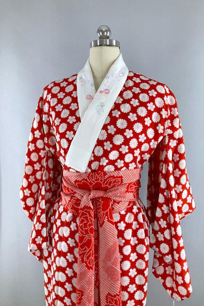 Vintage Red Daisy Kimono-ThisBlueBird