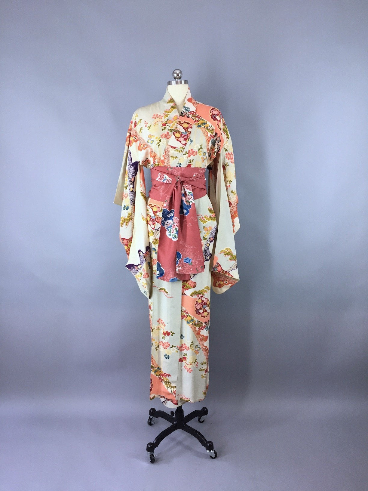 1920s Vintage Silk Kimono Robe / Autumn Floral - ThisBlueBird
