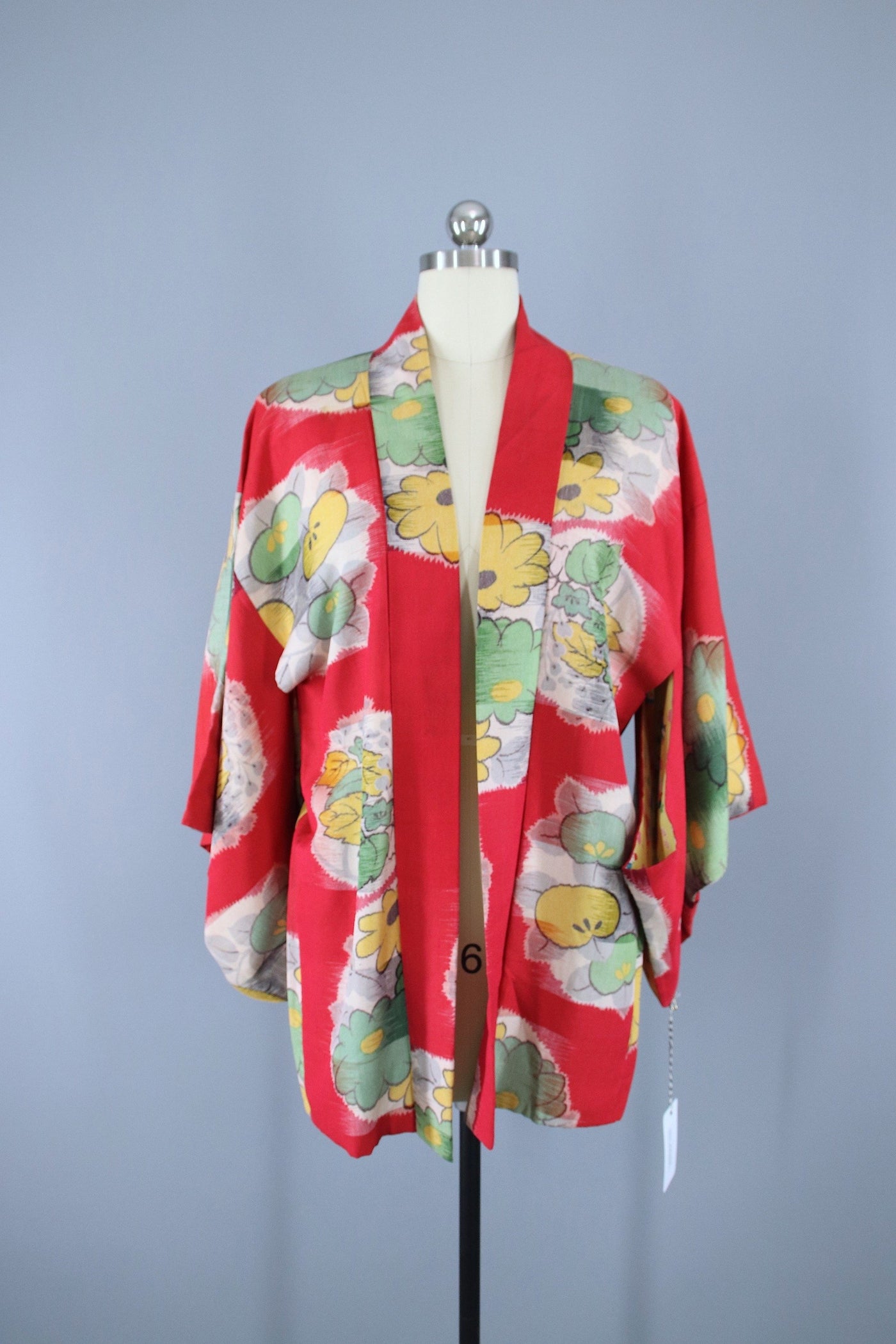 1930s Vintage Haori Kimono Jacket / Strawberry Pink & Yellow Floral - ThisBlueBird
