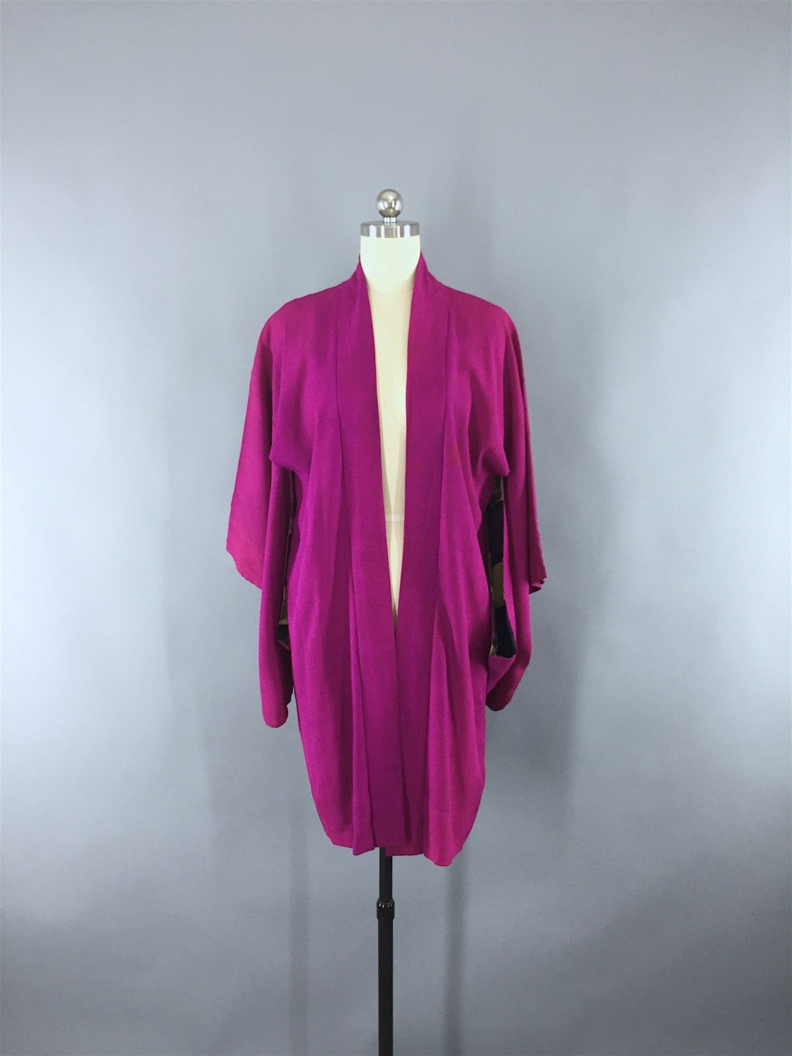1930s Vintage Silk Haori Kimono Cardigan Jacket  in Magenta Purple - ThisBlueBird