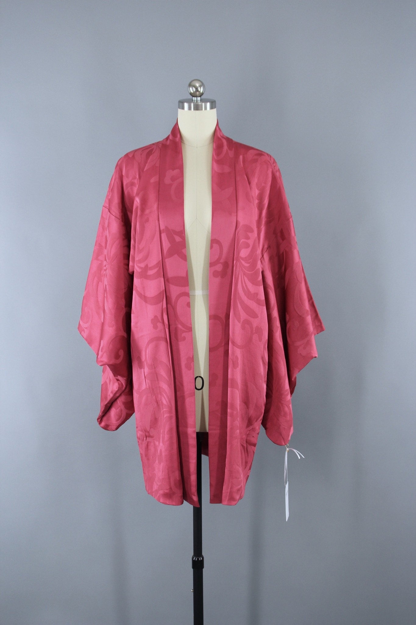 1930s Vintage Silk Haori Kimono Jacket in Mauve Pink - ThisBlueBird