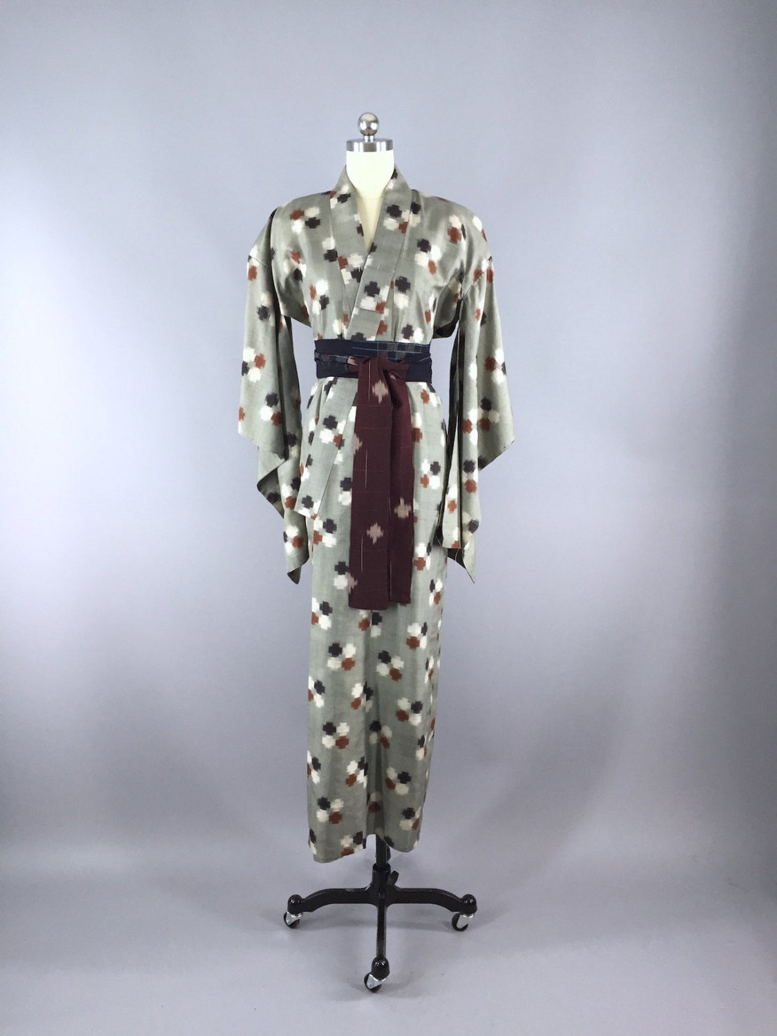 1930s Vintage Silk Kimono Robe / Grey Meisen Ikat Dots - ThisBlueBird