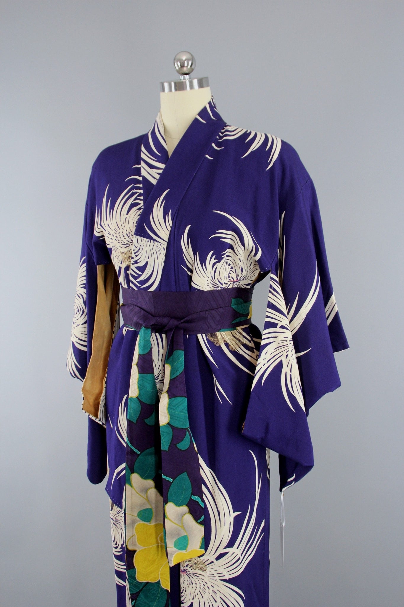 1930s Vintage Silk Kimono Robe in Dark Purple Chrysanthemum Floral Print - ThisBlueBird