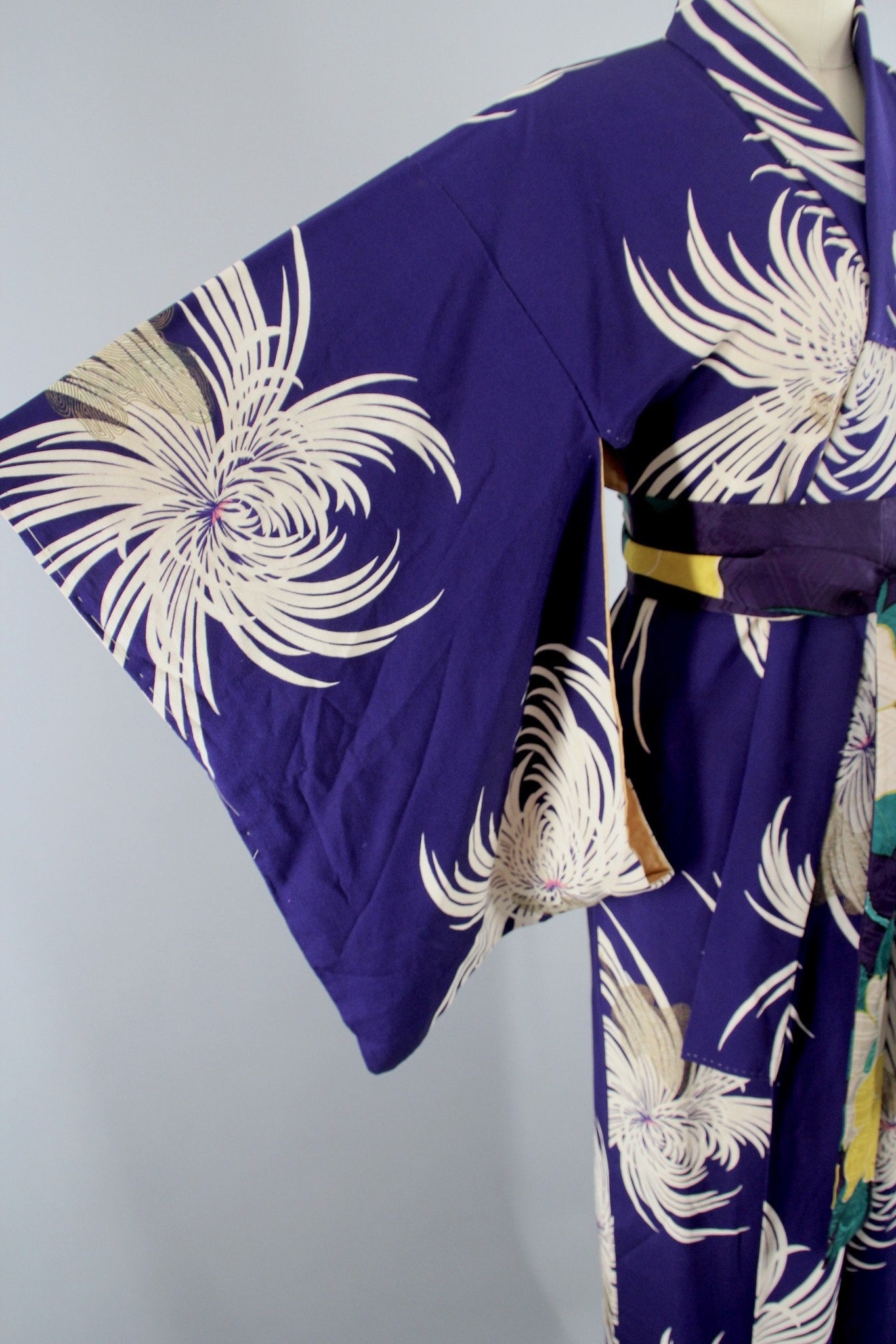 1930s Vintage Silk Kimono Robe in Dark Purple Chrysanthemum Floral Print - ThisBlueBird
