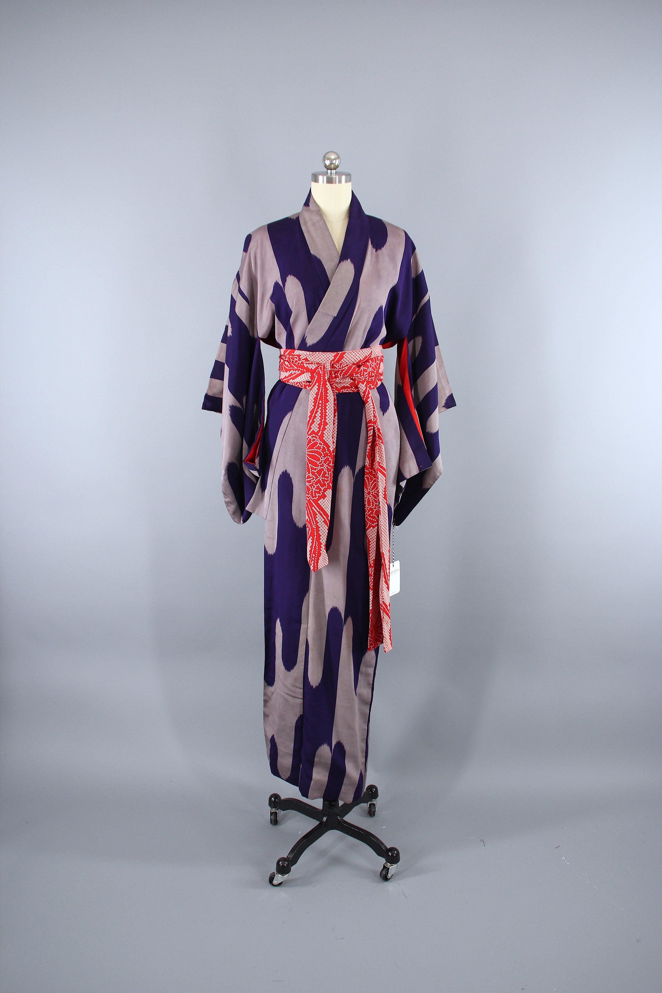 1930s Vintage Silk Kimono Robe / Meisen Ikat Purple & Grey – ThisBlueBird