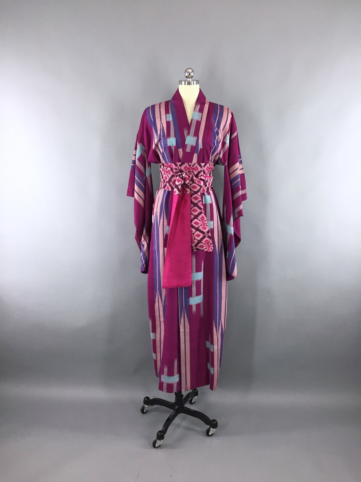 1930s Vintage Silk Kimono Robe / Meisen Silk Ikat / Magenta & Aqua Blue - ThisBlueBird