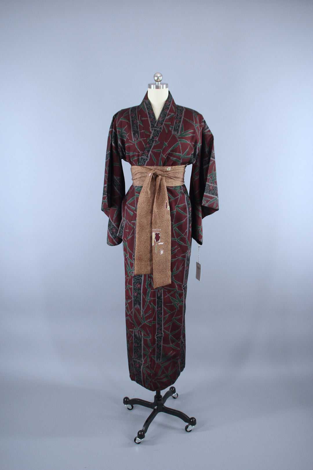 1930s Vintage Silk Kimono Robe / Red &amp; Green Bamboo Meisen - ThisBlueBird