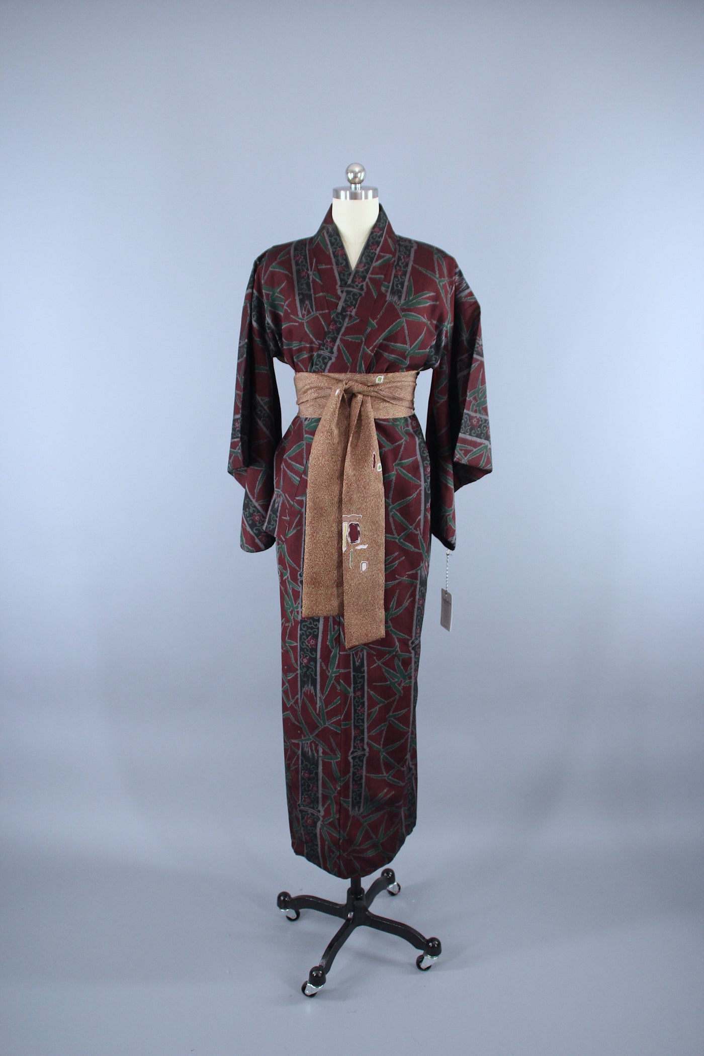 1930s Vintage Silk Kimono Robe / Red & Green Bamboo Meisen - ThisBlueBird