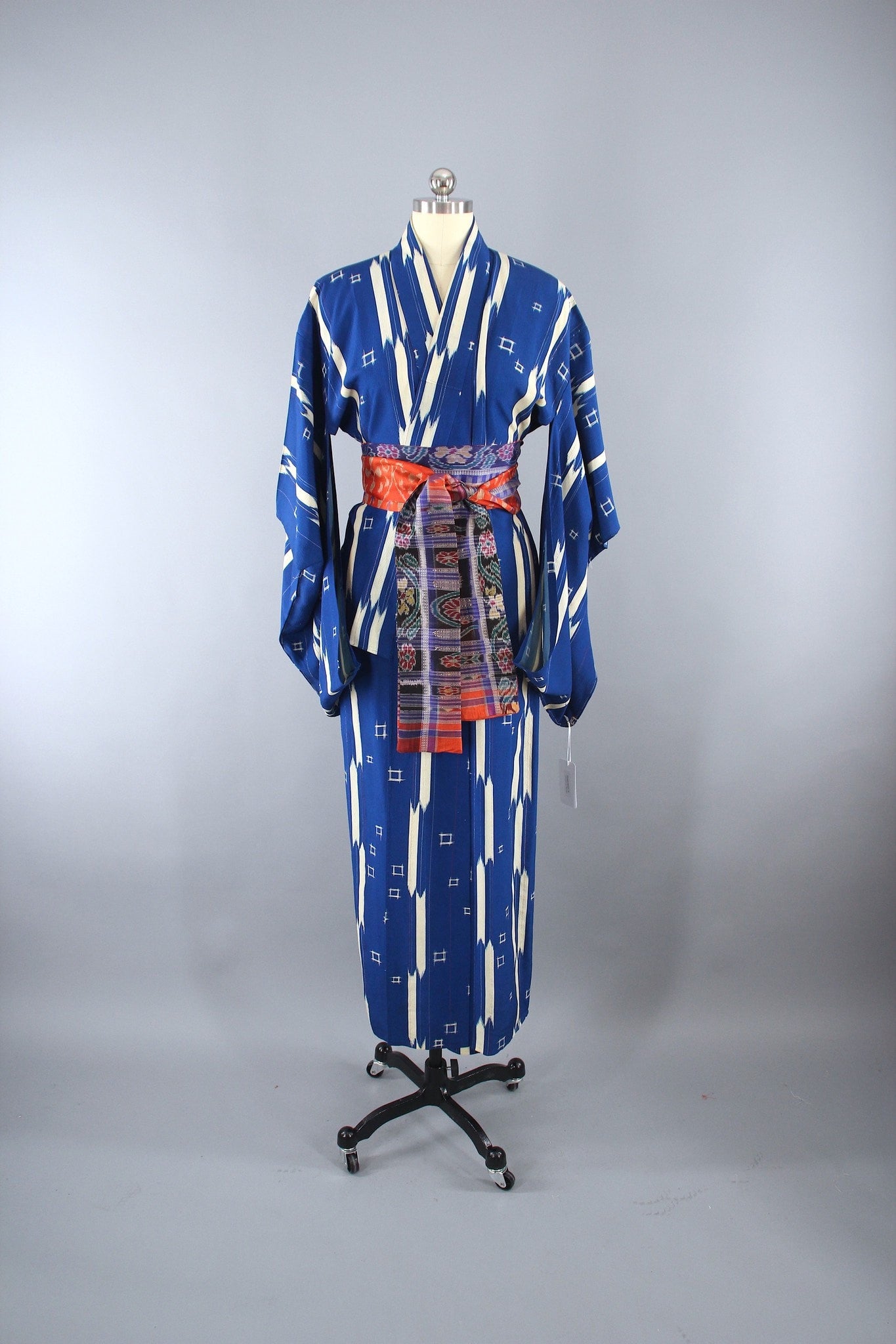 1930s Vintage Silk Kimono Robe with Blue & White Ikat Pattern - ThisBlueBird