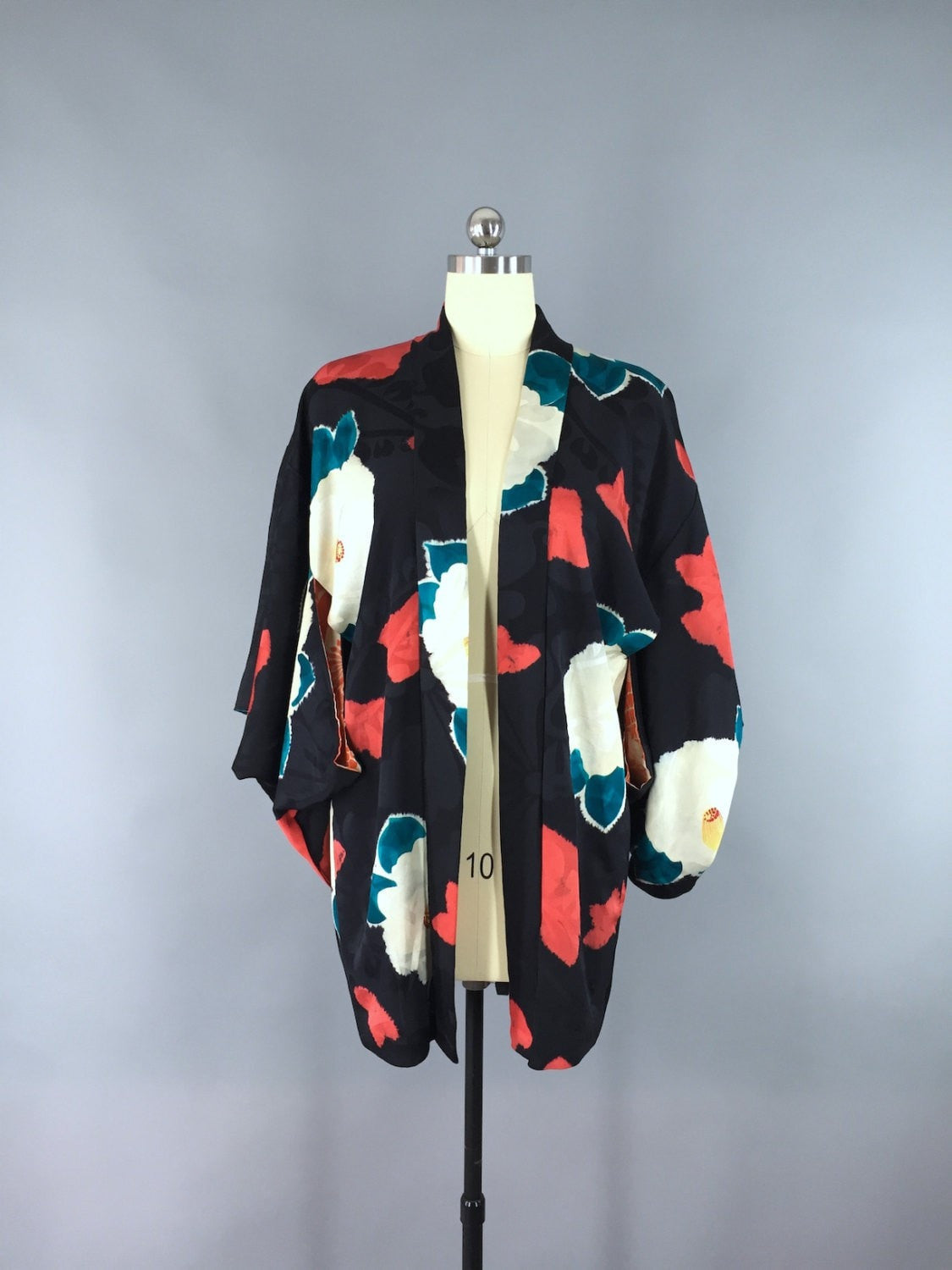 1940s Silk Haori Kimono Cardigan / Art Deco Black Floral - ThisBlueBird