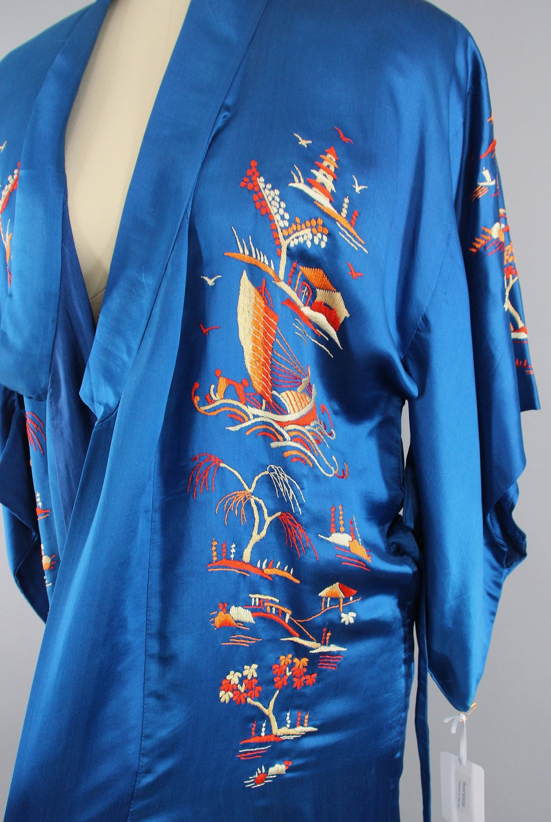 1940s Vintage Royal Blue Silk Kimono Robe with Asian Pagodas and Boats Embroidery - ThisBlueBird