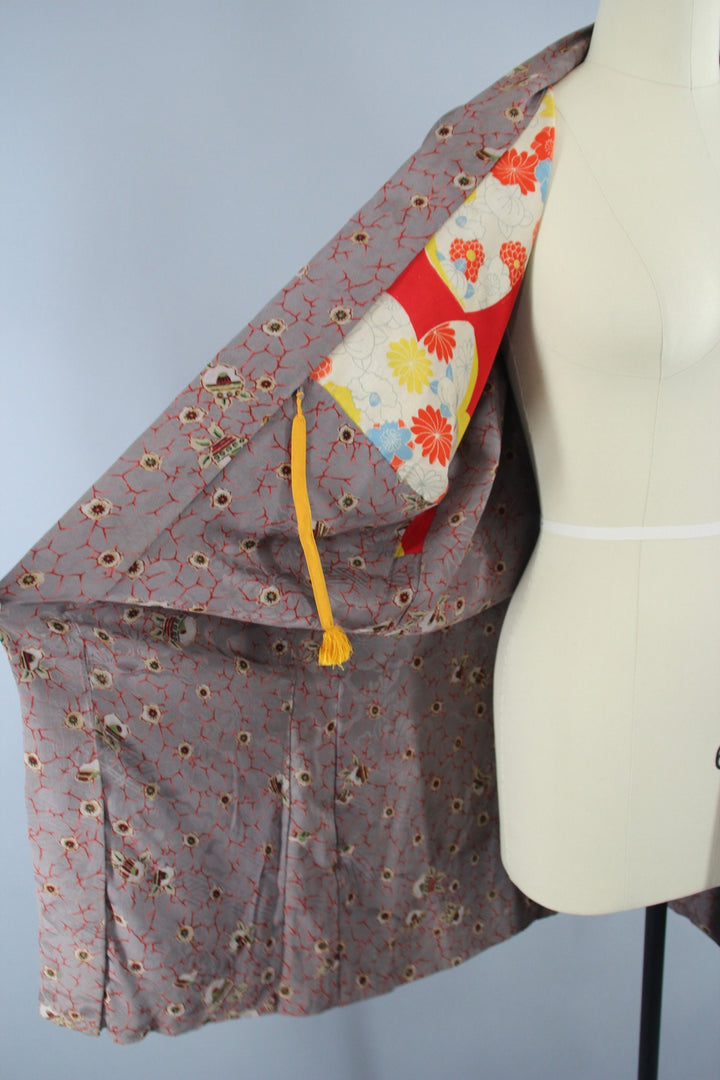 1940s Vintage Silk Haori Kimono Jacket Cardigan / Grey Red Abstract - ThisBlueBird