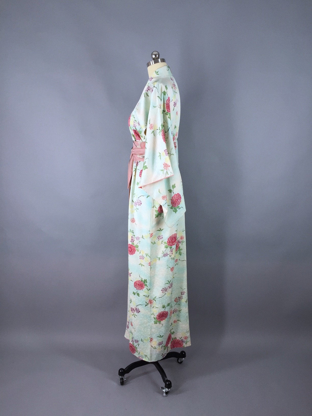 1940s Vintage Silk Kimono Robe / Aqua Blue Floral - ThisBlueBird