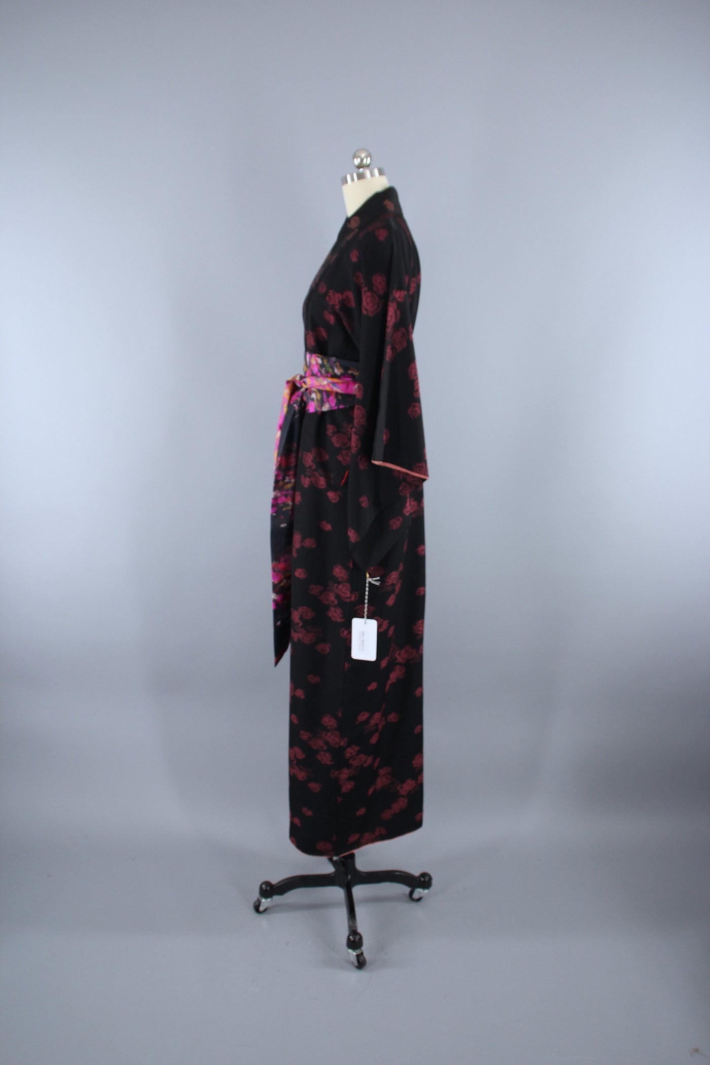 1940s Vintage Silk Kimono Robe / Black Omeshi Rose Floral - ThisBlueBird