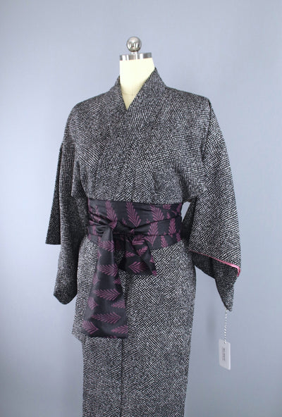 1940s Vintage Silk Kimono Robe / Black Shibori - ThisBlueBird