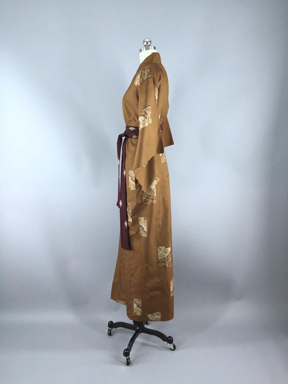 1940s Vintage Silk Kimono Robe, Brown Ikat Fans Floral - ThisBlueBird