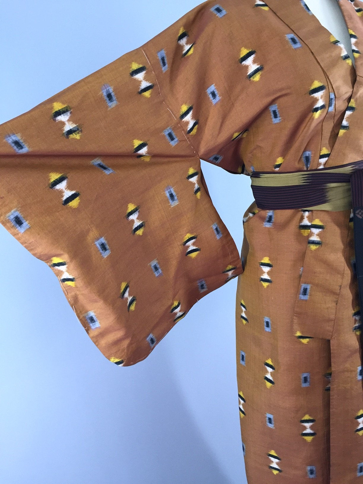1940s Vintage Silk Kimono Robe, Brown Meisen Ikat Bows - ThisBlueBird