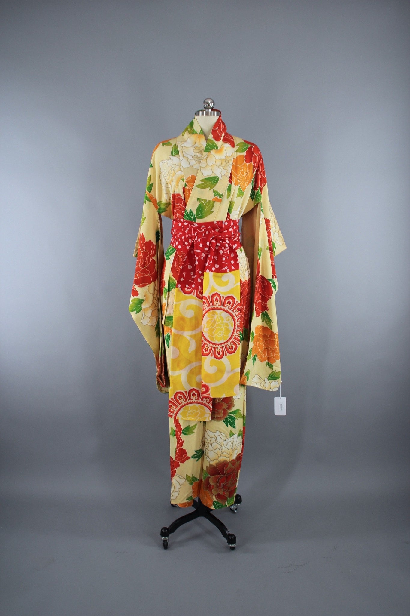1940s Vintage Silk Kimono Robe Furisode in Bright Yellow Peony Floral Print - ThisBlueBird