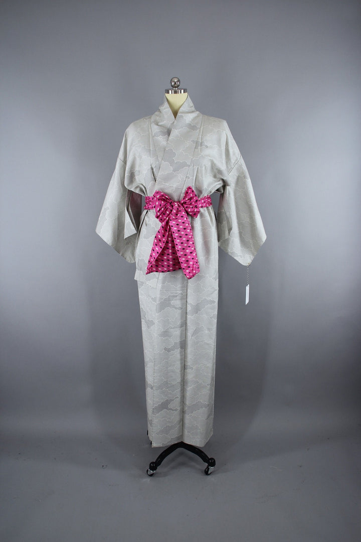 1940s Vintage Silk Kimono Robe / Grey &amp; White Clouds Ikat - ThisBlueBird
