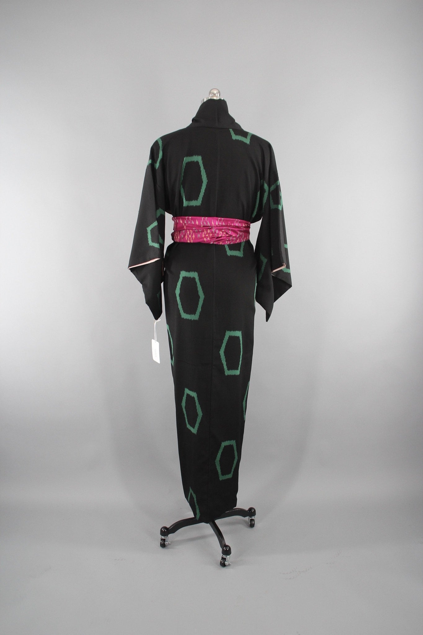 1940s Vintage Silk Kimono Robe in Black and Green Geometric Print - ThisBlueBird