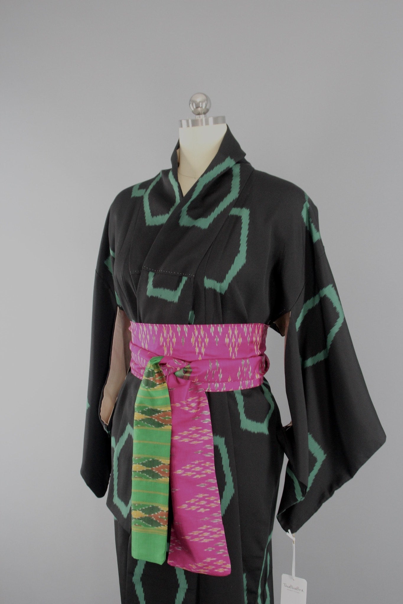 1940s Vintage Silk Kimono Robe in Black and Green Geometric Print - ThisBlueBird