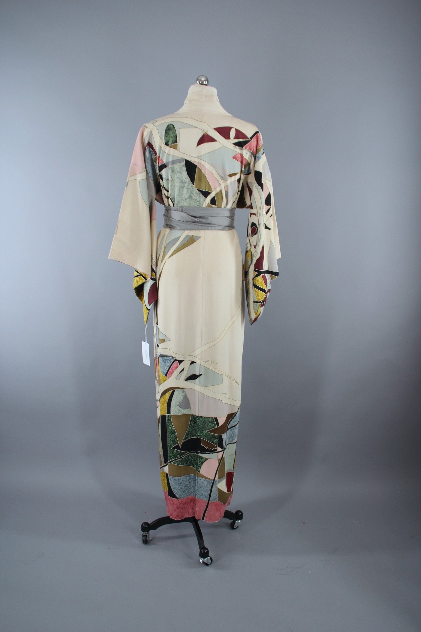 1940s Vintage Silk Kimono Robe in Ivory Abstract Marble Print - ThisBlueBird
