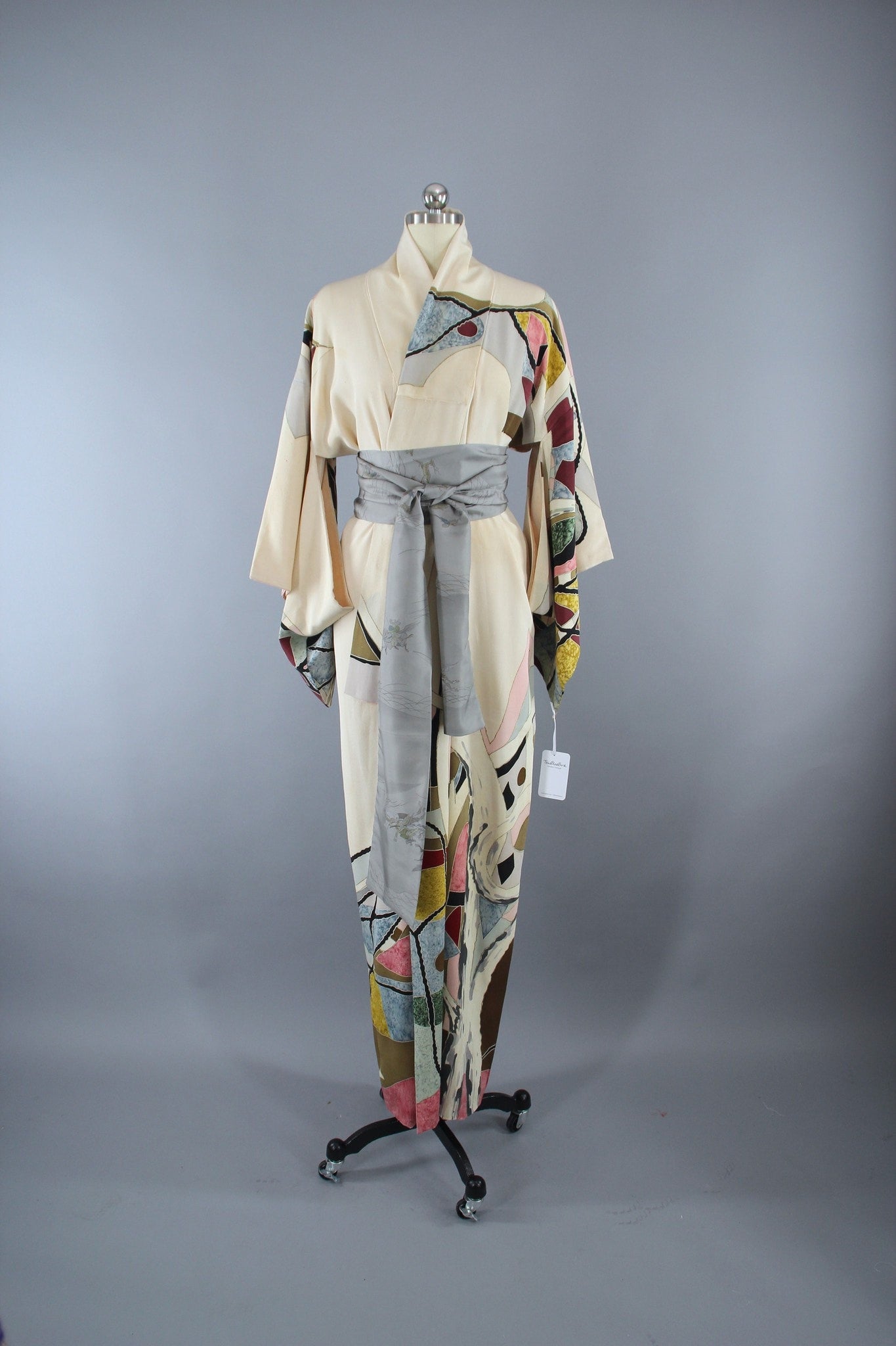 1940s Vintage Silk Kimono Robe in Ivory Abstract Marble Print - ThisBlueBird