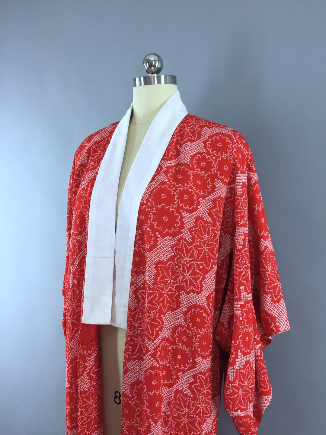 1940s Vintage Silk Kimono Robe in Red Floral Print Shibori - ThisBlueBird