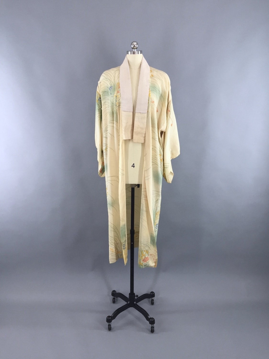 1940s Vintage Silk Kimono Robe / Ivory Birdcage Novelty Print - ThisBlueBird