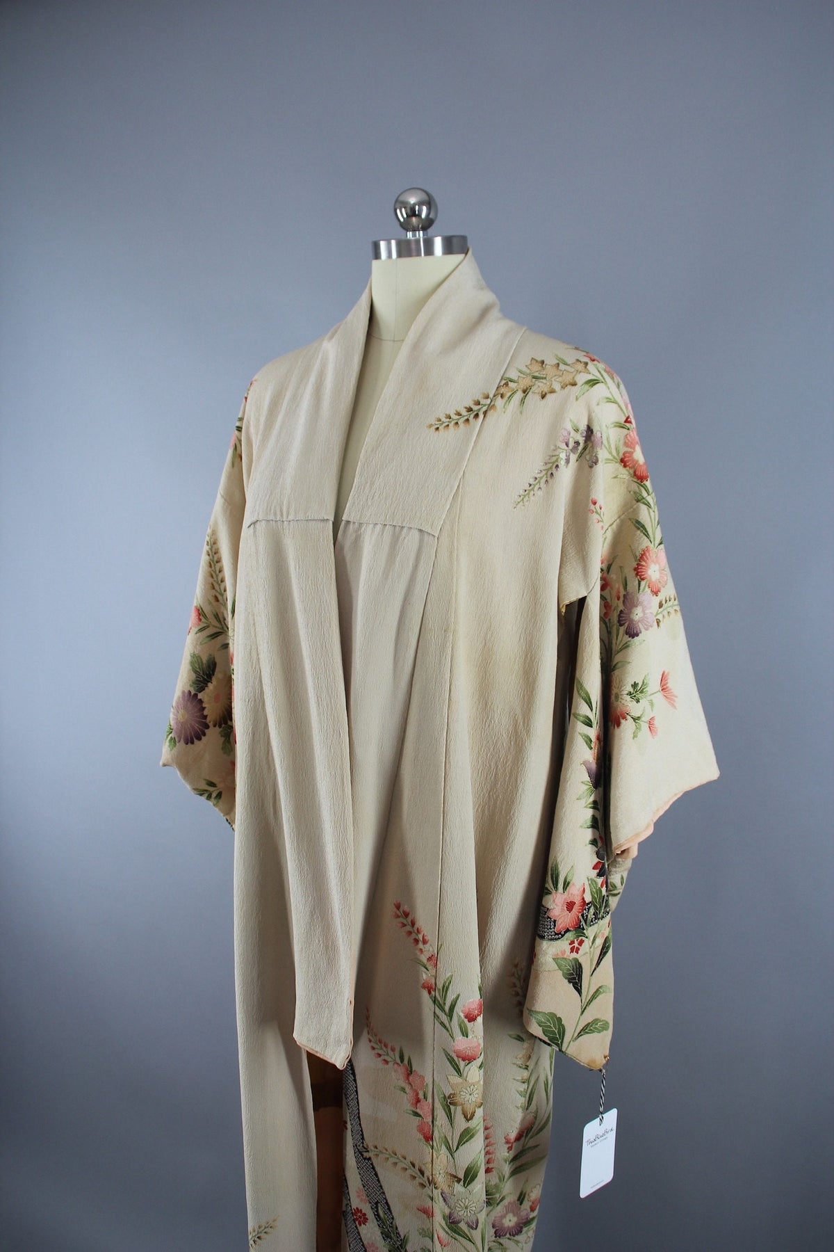 1940s Vintage Silk Kimono Robe / Ivory Floral – ThisBlueBird