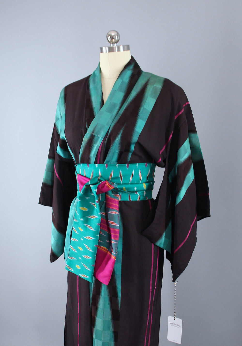1940s Vintage Silk Kimono Robe / Meisen Black & Green Ikat - ThisBlueBird