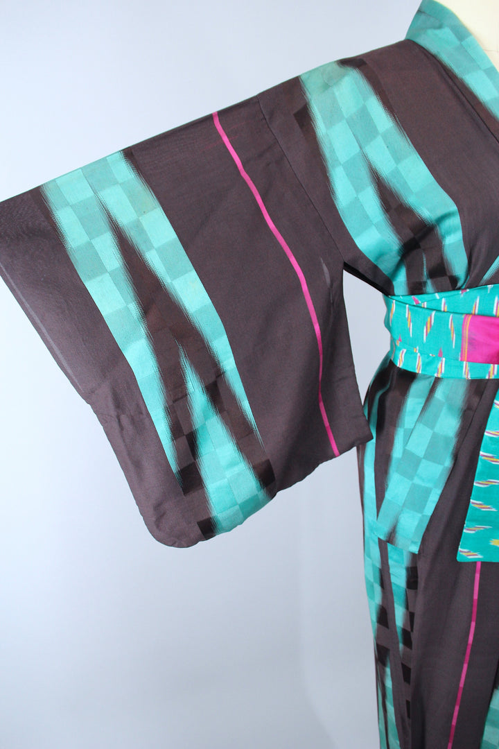 1940s Vintage Silk Kimono Robe / Meisen Black &amp; Green Ikat - ThisBlueBird